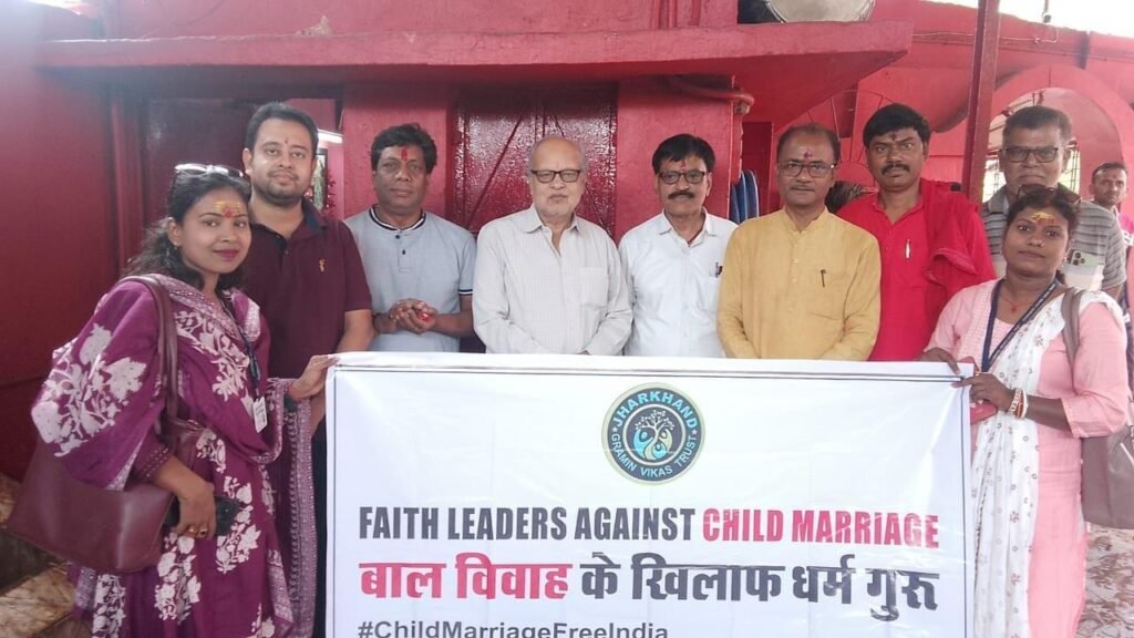 लिलोरी मन्दिर कतरास के पुजारियों ने लिया बाल विवाह मुक्त भारत निर्माण एवं मन्दिर मे बाल विवाह नहीं कराने की शपथ…