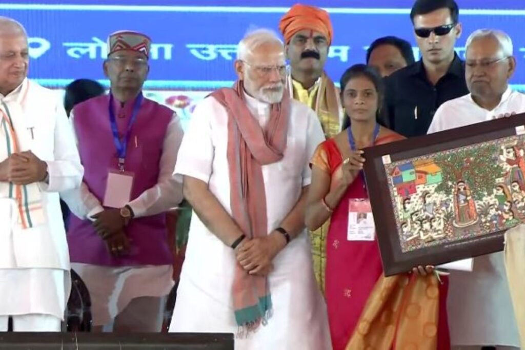 PM Modi Gift: PM मोदी ने बिहार को दी करोड़ों की सौगात, पहली ‘नमो भारत’ ट्रेन की शुरुआत….