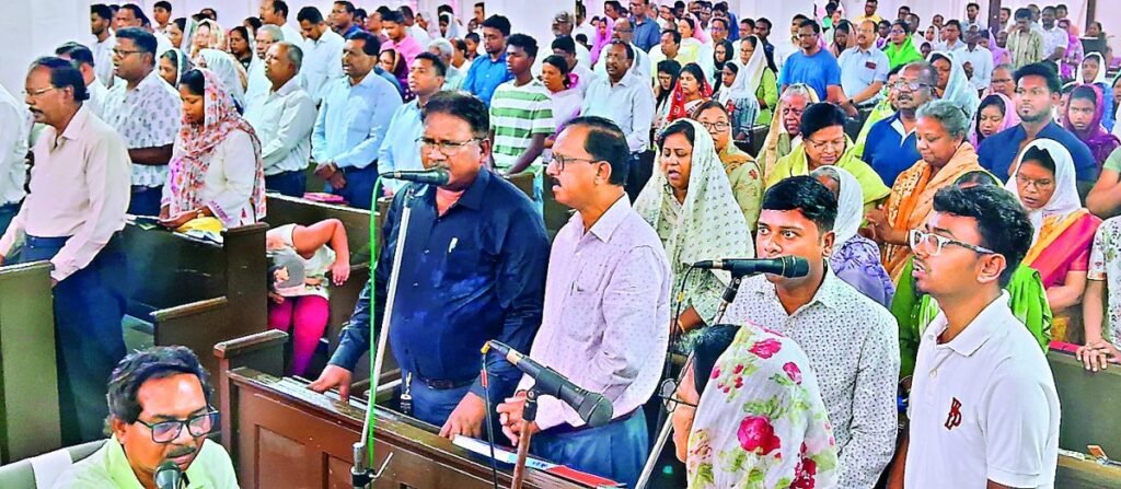 ranchi news : रांची के मेन रोड स्थित क्राइस्ट चर्च में गुड फ्राइडे पर हुई आराधना….