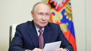 व्लादिमीर पुतिन ने यूक्रेन में तीन दिन के युद्धविराम का ऐलान किया…