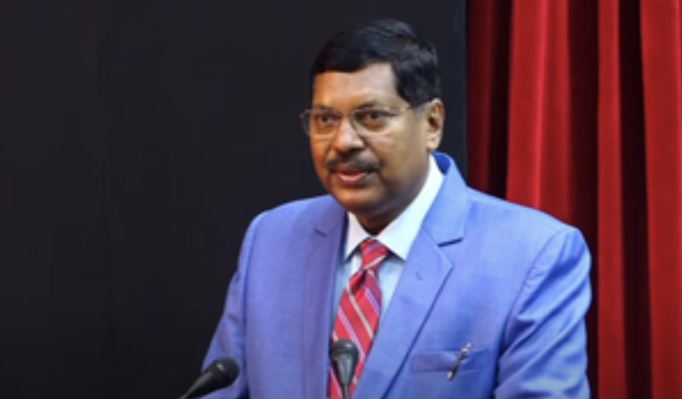 जस्टिस बीआर गवई होंगे भारत के अगले मुख्य न्यायाधीश, CJI संजीव खन्ना ने की उनके नाम की सिफारिश…