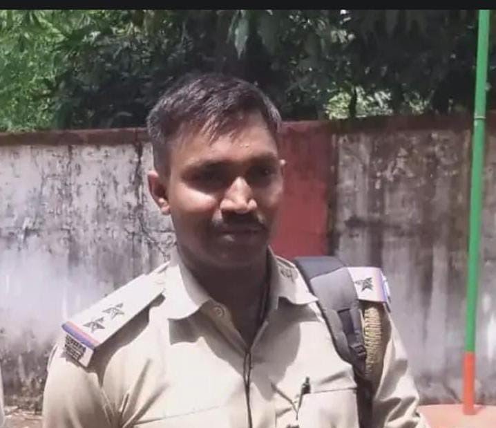 Jharkhand: 2018 बैच के दारोगा निलेश कुमार सिंह नौकरी से बर्खास्त, 2022 में धनबाद में ACB ने घूस लेते किया था गिरफ्तार…