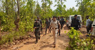 JHARKHAND NEWS : लातेहार में माओवादियों का तांडव, भू-सर्वेक्षण ड्रिलिंग साइट पर मचाया तांडव…