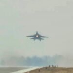 गंगा एक्सप्रेसवे में भारत ने रात में भी दिखाई ताकत, राफेल, जगुआर, सुखोई की उड़ान देख हिल गया पाकिस्तान!…