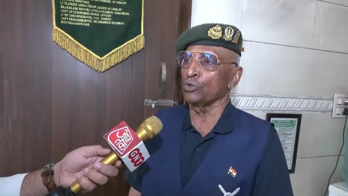 1971 की जंग लड़ चुके 75 साल के रिटायर कैप्टन अमरजीत ने लिखा आर्मी चीफ को लेटर, दोबारा सेना में शामिल होने की जताई इच्छा…