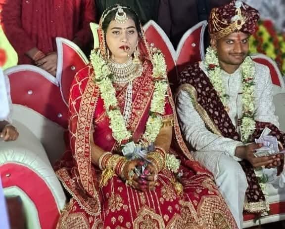 विवाह के अगले दिन सेना के बुलावा पर निकला बक्सर का लाल..पत्नी बोली गर्व है पति और सेना के शौर्य पर !….