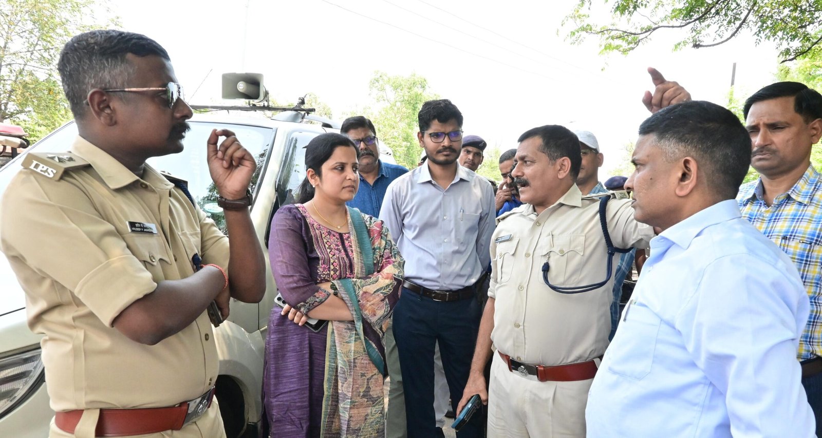 उपायुक्त ने किया रणधीर वर्मा चौक से मटकुरिया तक वैकल्पिक रूट का निरीक्षण….