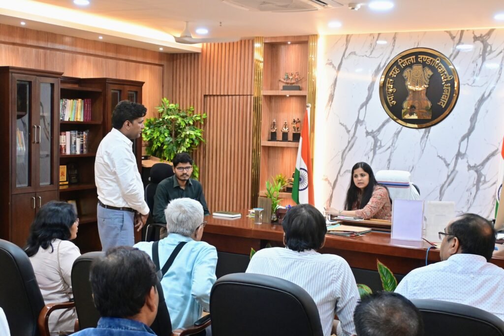 अस्पताल आने वाले लोगों को दे बुनियादी सुविधाएं – उपायुक्त…