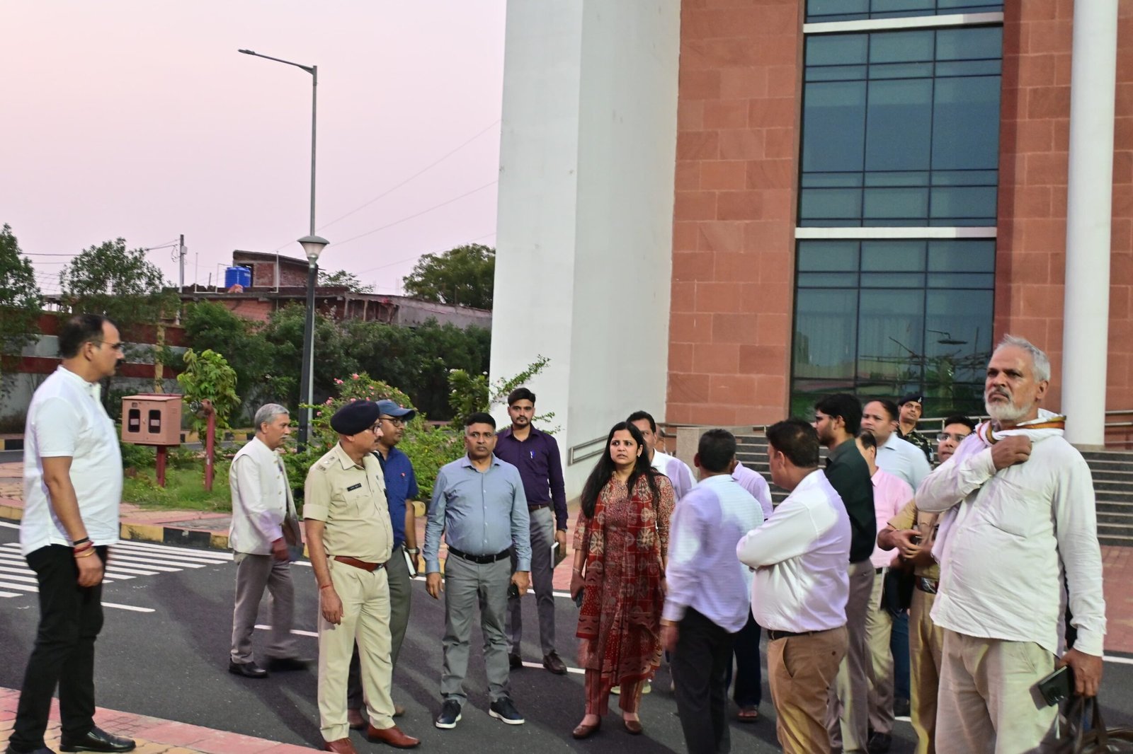 मुख्यमंत्री के प्रस्तावित कार्यक्रम को लेकर उपायुक्त ने किया बीबीएमकेयू का निरीक्षण…