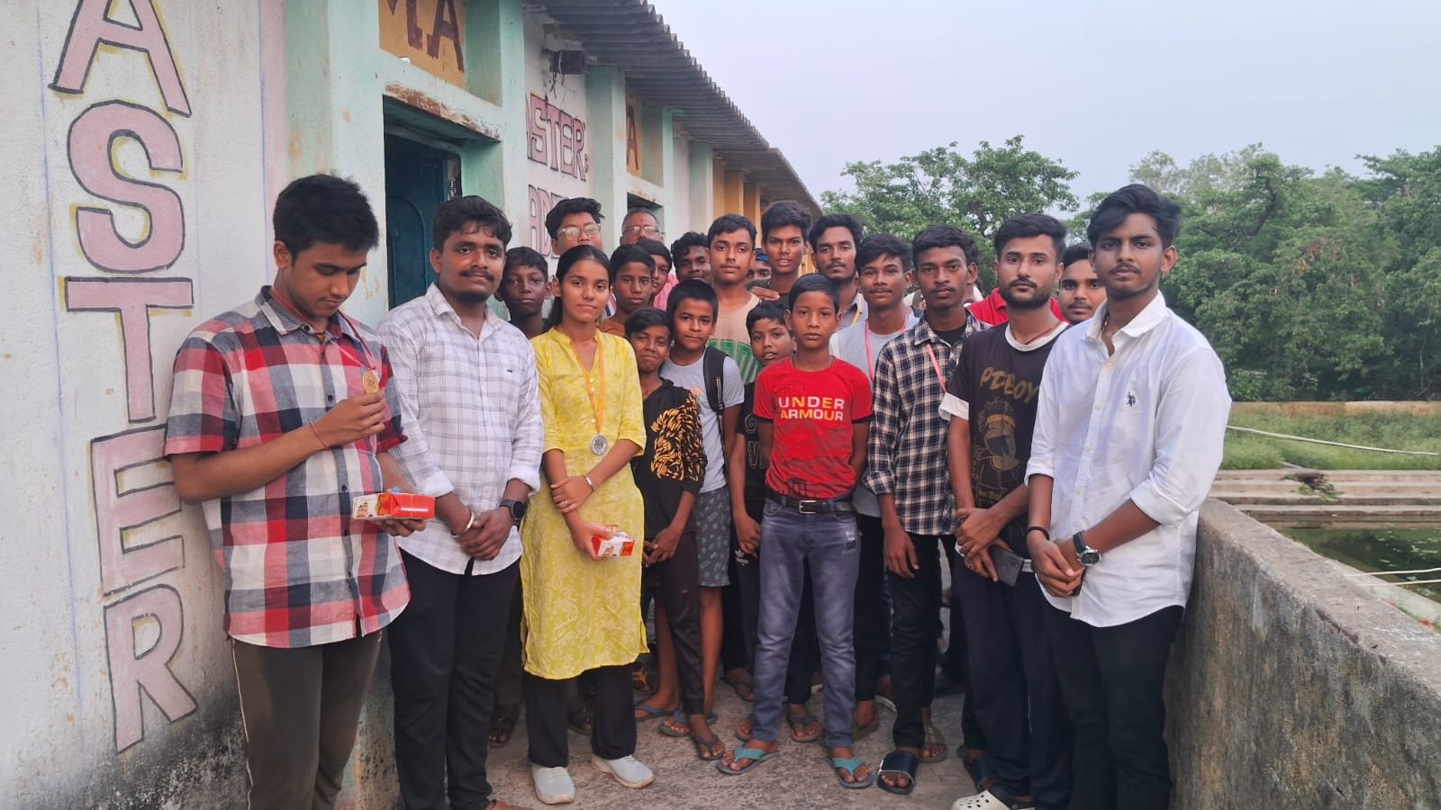 सिंदरी के मास्टरस एकेडमी के छात्रों ने सर्वाधिक अंक प्राप्त कर परचम लहराया.. वैसे छात्रों को किया गया सम्मानित…