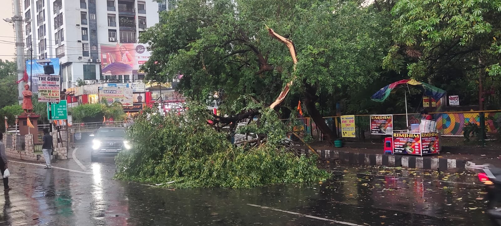 बिहार में मौसम का डबल अटैक: एक तरफ लू! दूसरी ओर आंधी-तूफान का कहर…