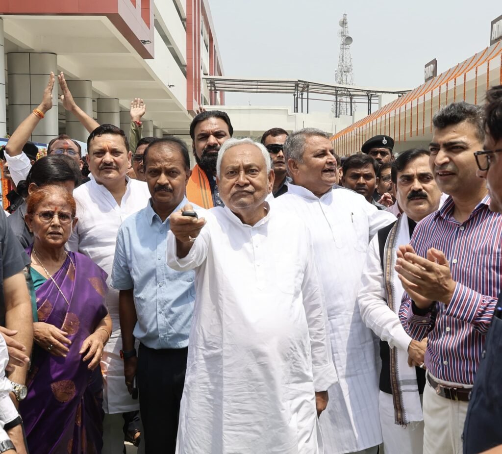 मुख्यमंत्री ने जीपीओ, पटना के पास नवनिर्मित बहुमंजिला पार्किंग भवन (मल्टी-मॉडल हब) तथा पटना जंक्शन तक भूमिगत पथ (सब-वे) का किया लोकार्पण…