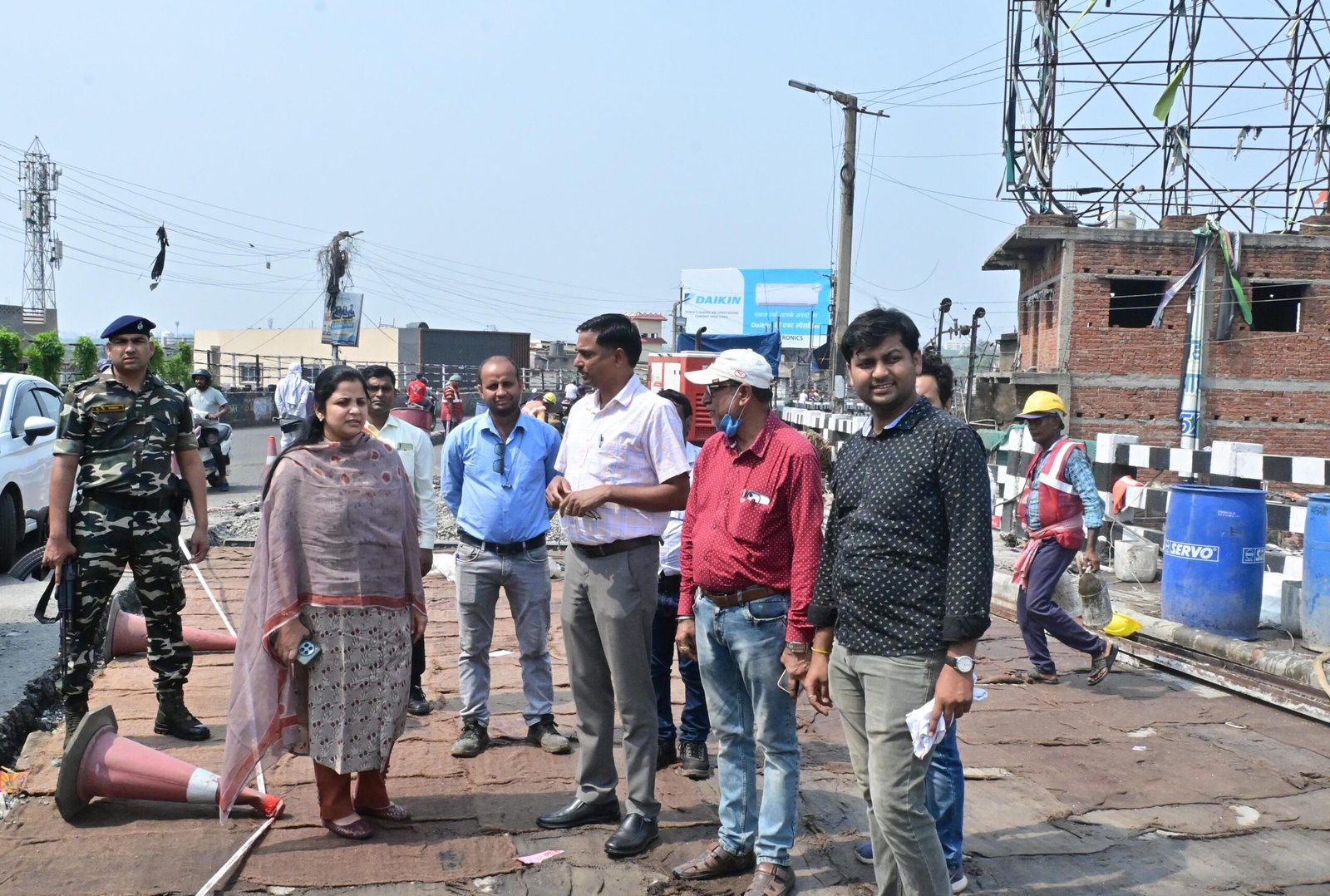 उपायुक्त ने किया बैंक मोड़ फ्लाईओवर का औचक निरीक्षण…