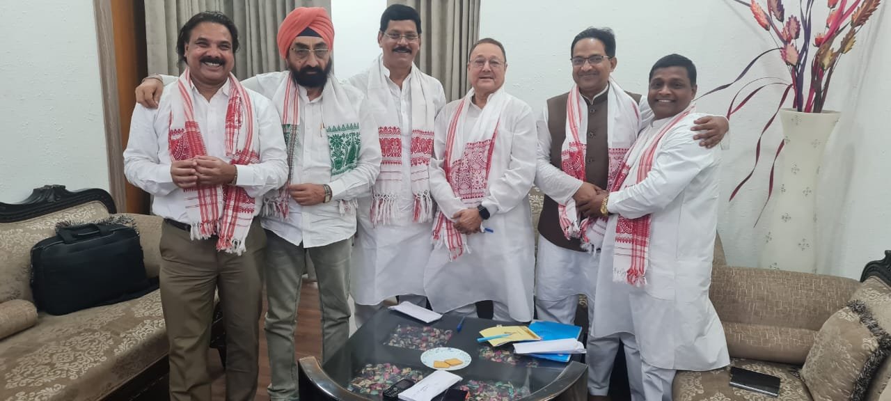 धनबाद कांग्रेस जिलाध्यक्ष संतोष सिंह ने जारी किया सुचना..संविधान बचाओ रैली के लिए कांग्रेस जनों से किया अपील…