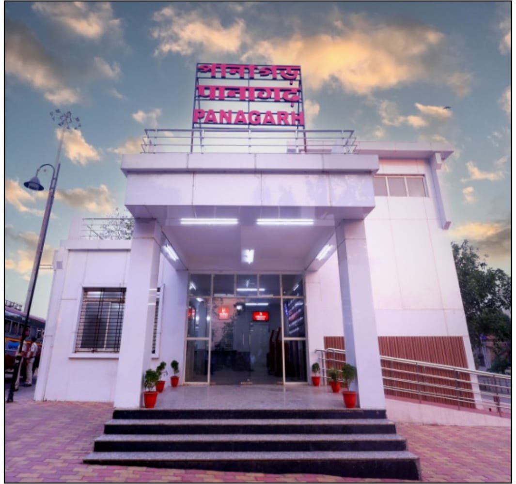 अमृत भारत स्टेशन योजना के तहत पानागढ़ रेलवे स्टेशन को विश्व स्तरीय सुविधाओं से युक्त करके उसका कायाकल्प किया गया….