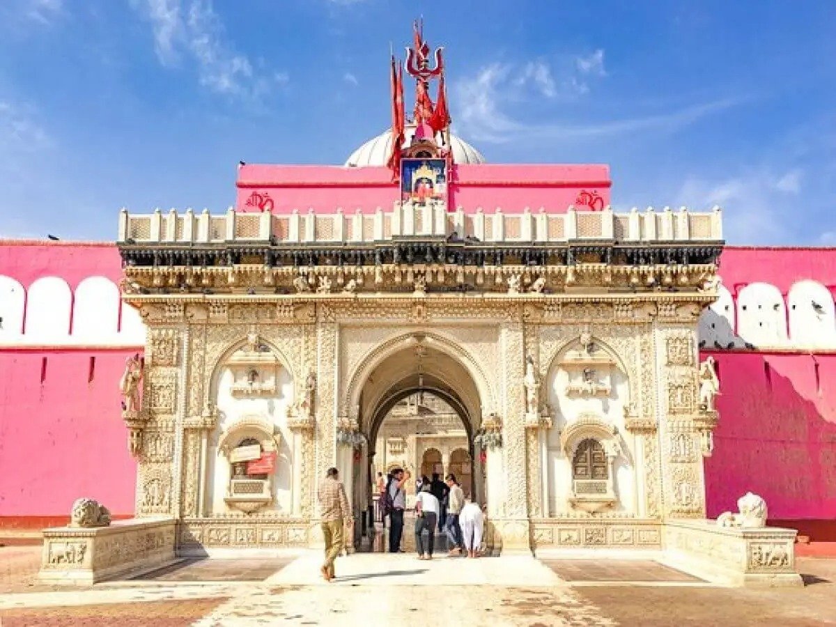विकसित भारत की नींव बनेंगे अमृत स्टेशन, जया वर्मा सिन्हा…