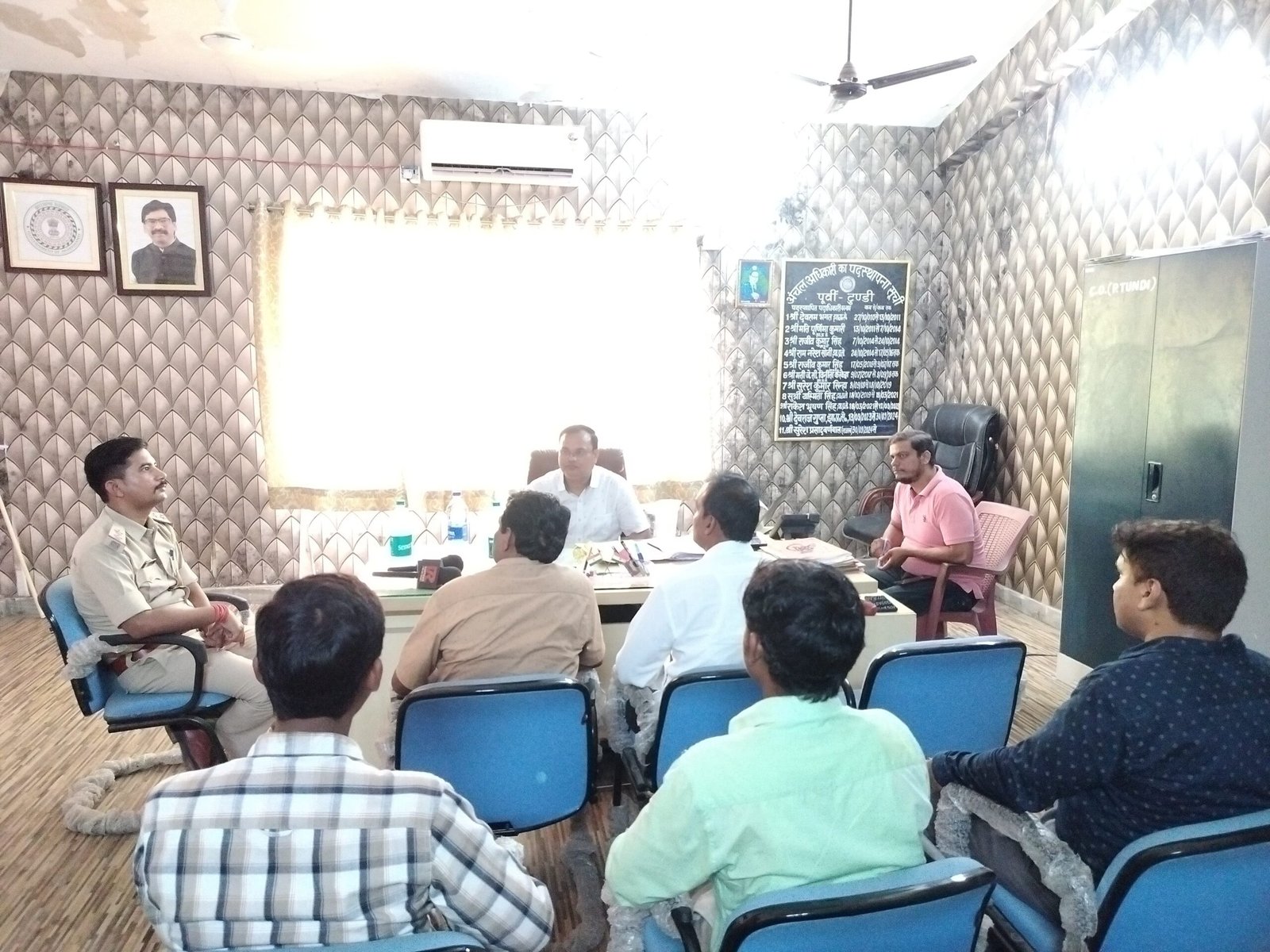 उपायुक्त के निर्देशानुसार अंचल स्तर पर की गई मासिक खनन टास्क फोर्स बैठक,दिए गए कई दिशा निर्देश…