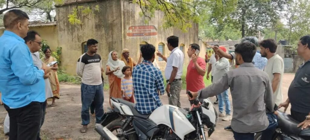 धनबाद में बीसीसीएल कर्मियों और ग्रामीणों के बीच झड़प, आवास तोड़ने पहुंचे थे कर्मी…