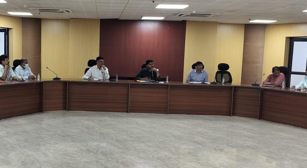 एडीएम ने की पशु टीकाकरण कार्यक्रम की समीक्षा…