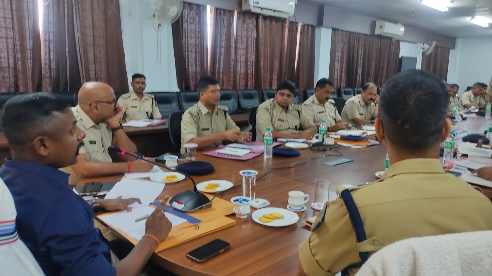 एसएसपी ने अपराध समीक्षा बैठक कर दिया लंबित मामलों पर जल्द निष्पादन का दिया निर्देश…