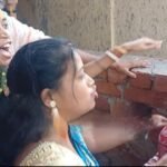 हीरापुर तेलीपारा हनुमान मंदिर में चल रहे यज्ञ अनुष्ठान में महिला चेन स्नेचर पकड़ी गई…