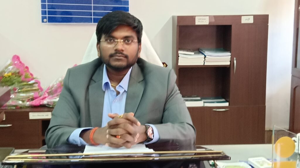 रवि आनंद ने जामताड़ा में उपायुक्त की संभाली कुर्सी : विधि व्यवस्था, विकास और विश्वास की त्रिस्तरीय चुनौती”