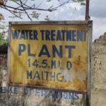 पेयजल एवं स्वच्छता विभाग प्रशाखा मैथन अधिकारियों की लापवाही के कारण क्षेत्र के 50 हजार लोग प्रदूषित पानी पीने को मजबूर..कार्यालय में अधिकारी रहते है नदारत…