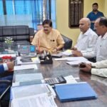 MLA राज ने बीसीसीएल सीएमडी से की मुलाकात… सौंपा मांग पत्र…