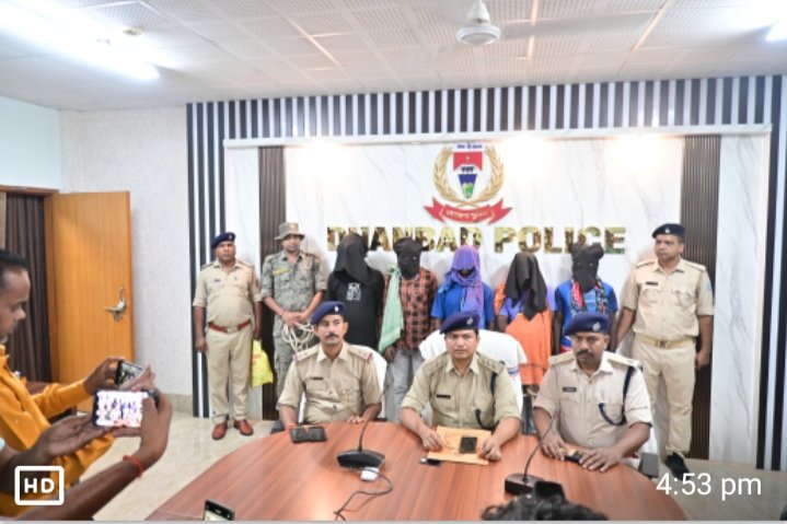 धनबाद पुलिस को मिली बड़ी सफलता, बाइक चोर गिरोह का किया उद्वेदन, 8 बाइक के साथ 05 कुख्यात बाइक चोर गिरफ्तार…