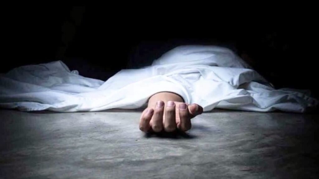 लोहरदगा में प्रेमी ने प्रेमिका का गला काट कर किया लाइव, फिर दी जान…
