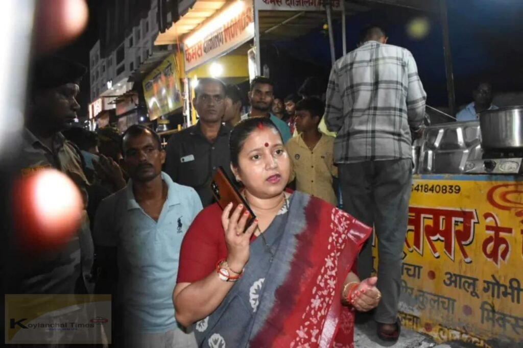 धनबाद बिग बाजार पार्किंग स्थल पर पहुंची झरिया विधायक रागिनी, कहा-वारंटी को पार्किंग स्थल का ठेका देना गलत, रद्द करे निगम…