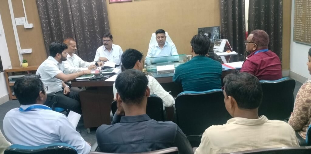 अनुमंडल पदाधिकारी ने की धनबाद विस के सभी सहायक निर्वाचक निबंधन पदाधिकारियों के साथ बैठक…