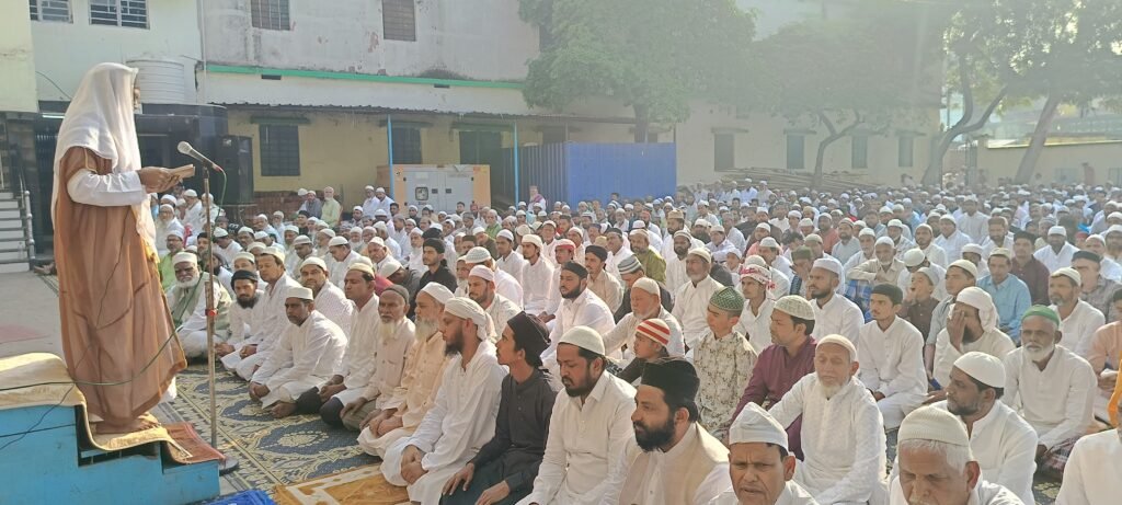बकरीद की नमाज अदा की गई, अमन-चैन की दुआओं के साथ पर्व मनाया गया…