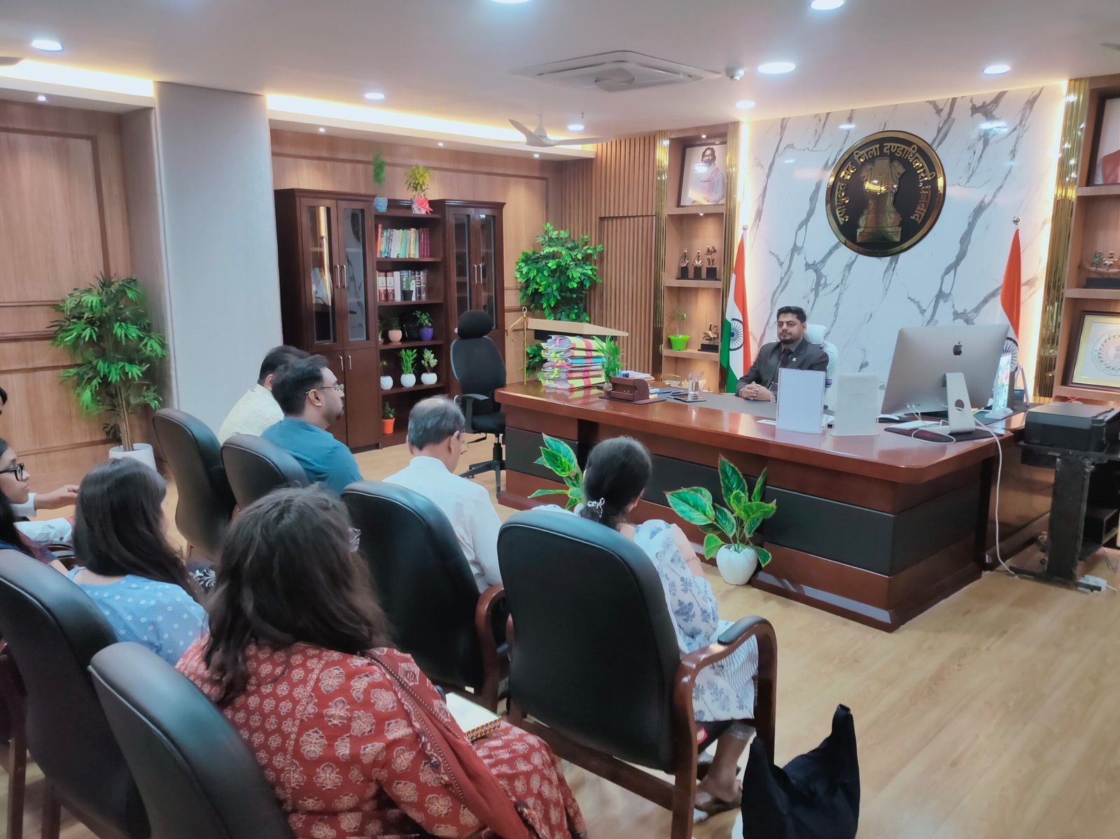 नेशनल इंस्टीट्यूट ऑफ फैशन टेक्नोलॉजी, दिल्ली के विद्यार्थियों ने उपायुक्त आदित्य रंजन से की मुलाकात…