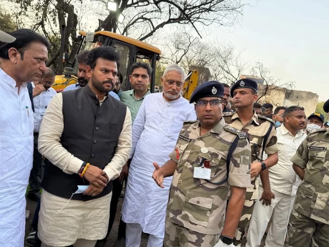 नागरिक उड्डयन मंत्री राम मोहन नायडू पहुंचे अहमदाबाद प्लेन क्रैश साइट, राहत कार्यों का लिया जायजा…