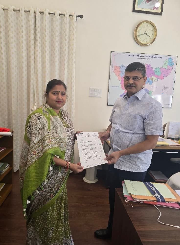 झरिया समेत पूरे कोयलांचल वासियों के बीच लगातार बिजली आपूर्ति से होने वाली समस्याओं को लेकर विधायक ने विभागीय अधिकारी से किया मुलाकात…