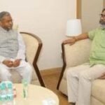 Jharkhand News: शिबू सोरेन से मिलने दिल्ली पहुंचे बाबूलाल मरांडी, सीएम हेमंत सोरेन से जाना गुरुजी का हाल…