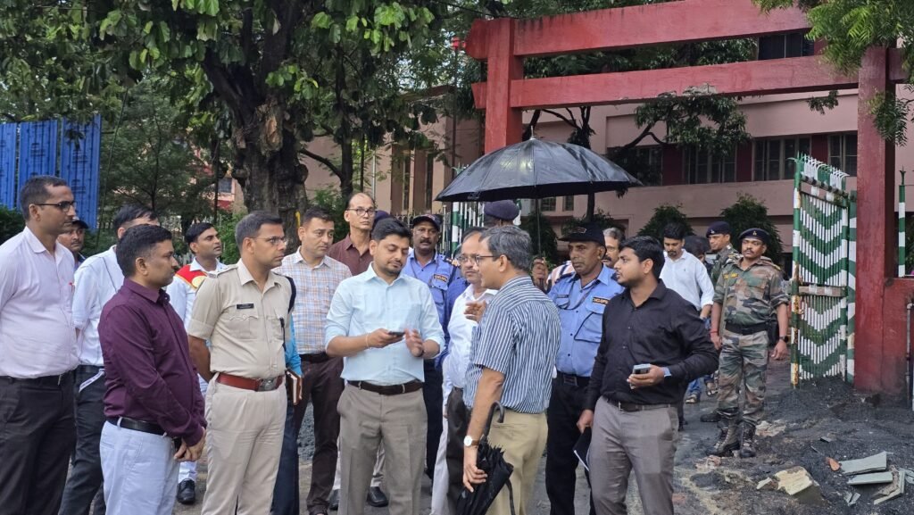 उपायुक्त ने किया आईआईटी आईएसएम में कार्यक्रम स्थल सहित अन्य तैयारियों का निरीक्षण…