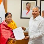 धनबाद MLA रागिनी सिंह ने रेल राज्य मंत्री से मुलाकात कर विशेष ट्रेन संचालित करने तथा ट्रेनों में बोर्डिंग कोटा बढ़ाने का आग्रह किया….