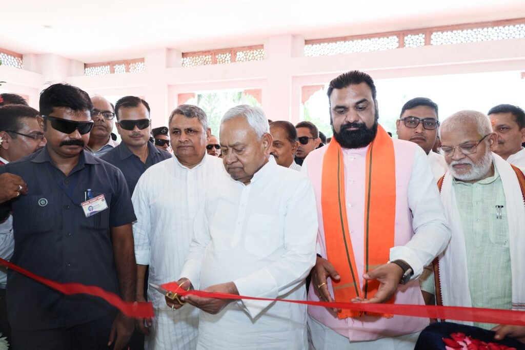 CM ने पटना संग्रहालय के नवनिर्मित गंगा गैलरी, पाटली गैलरी एवं प्रेक्षा गृह का किया उद्घाटन बिहार संग्रहालय का भी किया निरीक्षण, बिहार संग्रहालय के पास निर्माणाधीन टनल का निरीक्षण कर निर्माण कार्य जल्द पूर्ण करने का दिया निर्देश…