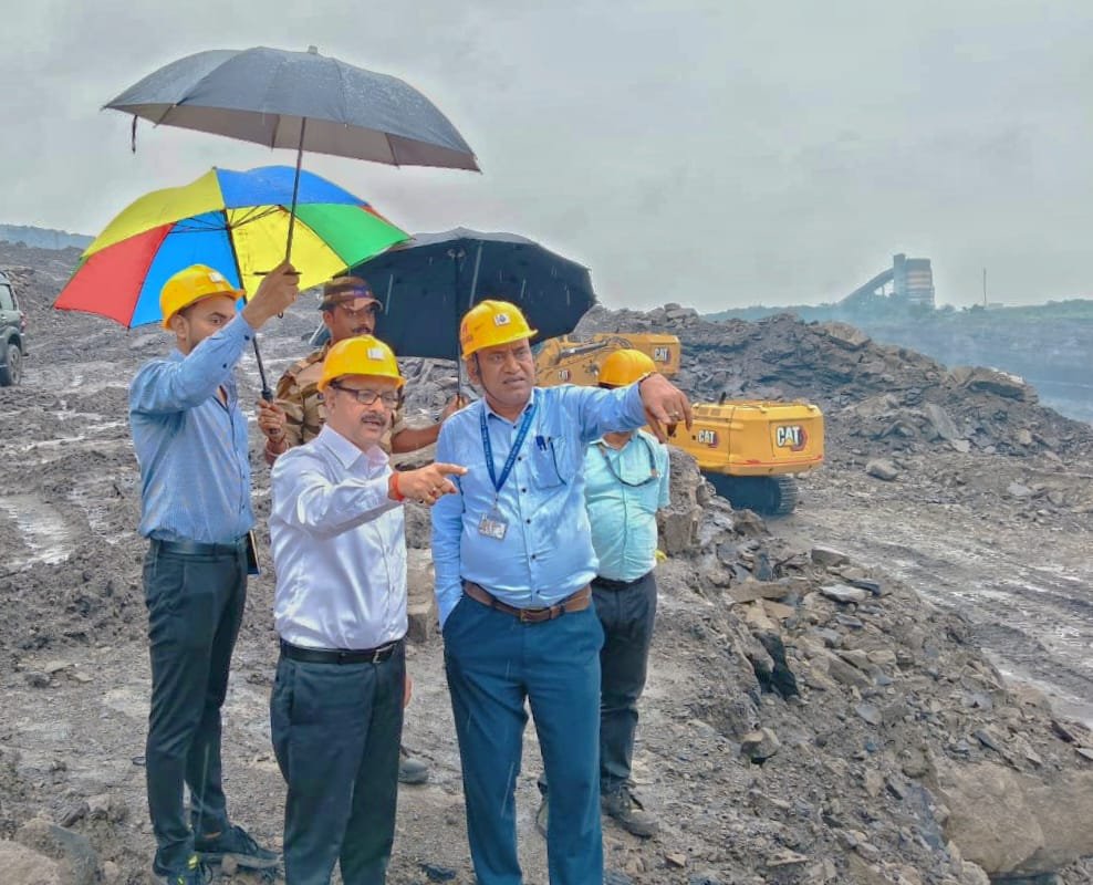 BCCL के निदेशक (तकनीकी) मनोज कुमार अग्रवाल ने बरौरा क्षेत्र की खदानों का किया औचक निरीक्षण, दिए आवश्यक दिशा-निर्देश…