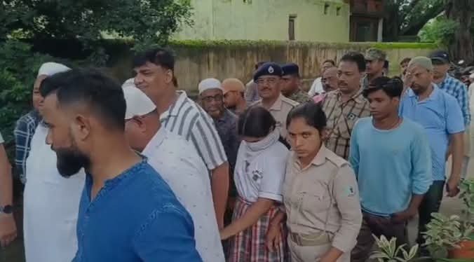 पुलिस ने समय रहते की कार्रवाई, मासूम बच्ची मिली सुरक्षित…