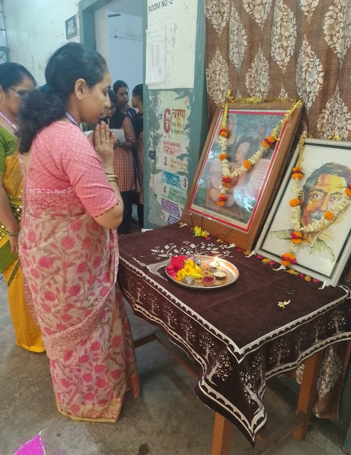 बालिका विद्या मंदिर में तुलसीदास जी एवं मुंशी प्रेमचंद जी की जयंती मनाई गई..