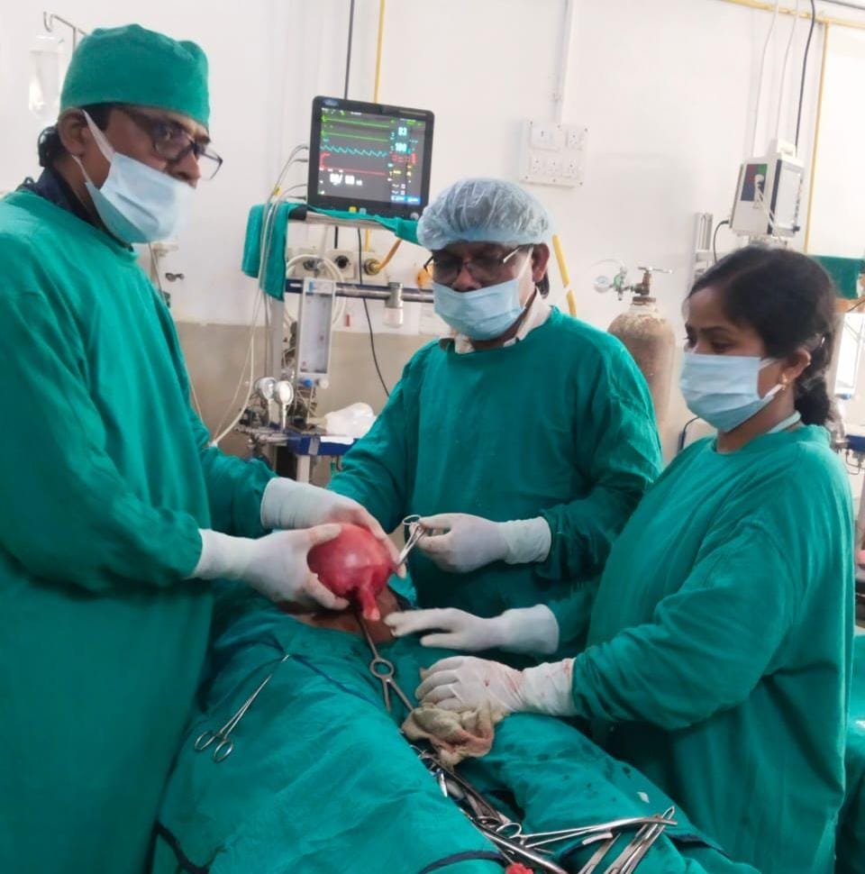 सदर अस्पताल में महिला का सफलतापूर्वक संपन्न हुआ हिस्टेरेक्टोमी ऑपरेशन…