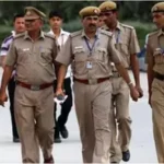 प्रेग्नेंट बीवी की हत्या, शव के टुकड़े किये, सिर-हाथ और पैर नदी में फेंका, धड़ घर में रख लिया…