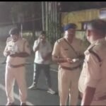 धनबाद में यातायात पुलिस का चेकिंग अभियान जारी, बिना हेलमेट और नशे में ड्राइव करने वालों पर सख्त कार्रवाई…