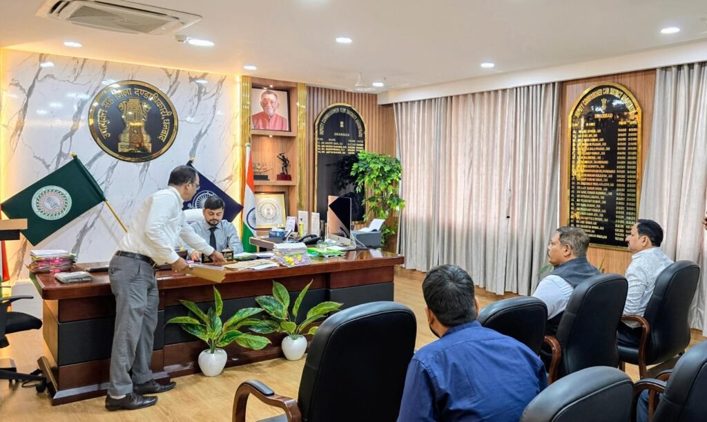 उपायुक्त ने की बिरसा प्रधानमंत्री फसल बीमा योजना रबी की समीक्षा…