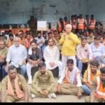 शहर में कचरा उठाव ठप, टिपर वाहन के चालक हेल्पर गए हड़ताल पर, नगर निगम और रिमकी एजेंसी के खिलाफ लगाये नारा…