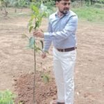 उपायुक्त ने अपने आवास व सर्किट हाउस में किया पौधारोपण..