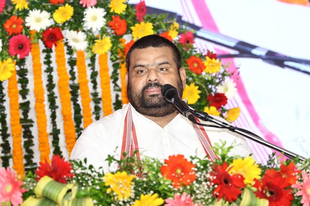 स्वर्वेद का आचरण मनुष्य को देवत्व में स्थापित कर देता है- संत प्रवर विज्ञानदेव जी महाराज…